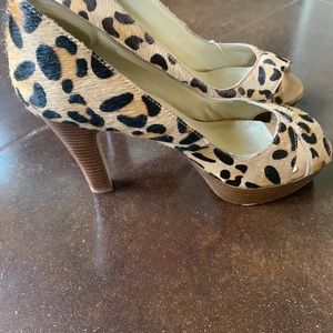 Steve Madden platform pumps